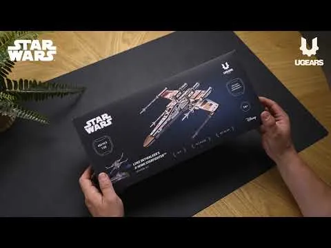 Embedded thumbnail for Luke Skywalker`s X-Wing Starfighter™